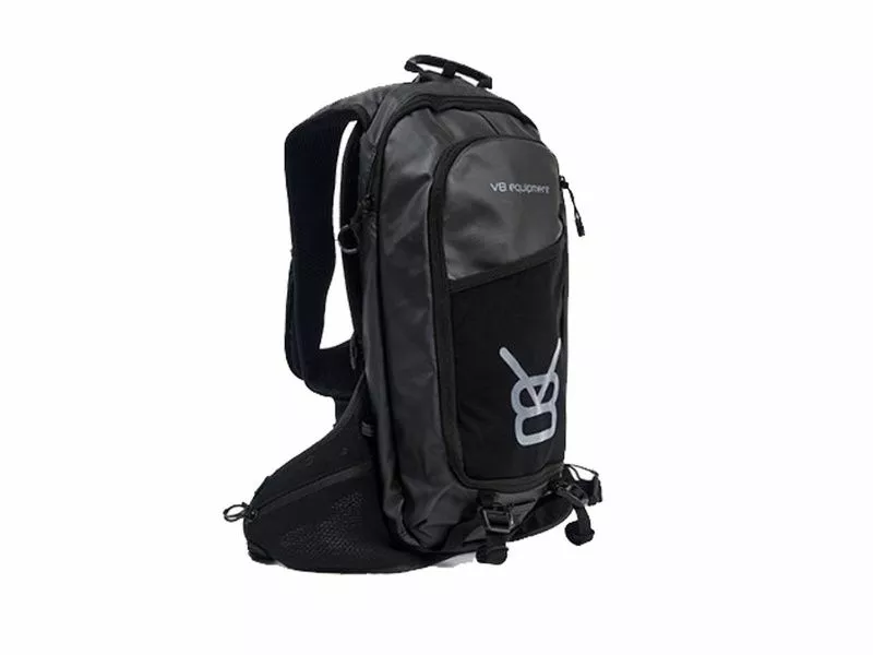 V8 Equipment Mochila De Hidratación FRD 11.1 Full Black - Imagen 3