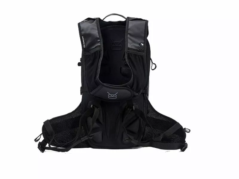 V8 Equipment Mochila De Hidratación FRD 11.1 Full Black - Imagen 5