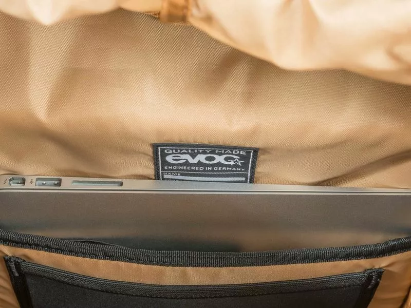 Evoc Mochila Mission Rojo / Gris 2021 - Imagen 3