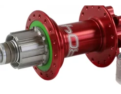 Hope PRO 4 TRAS.32 TRIAL/SS 135X12 ROJO